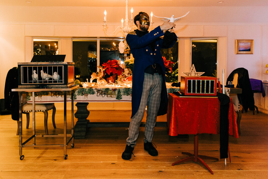 magician for holiday events in orange county